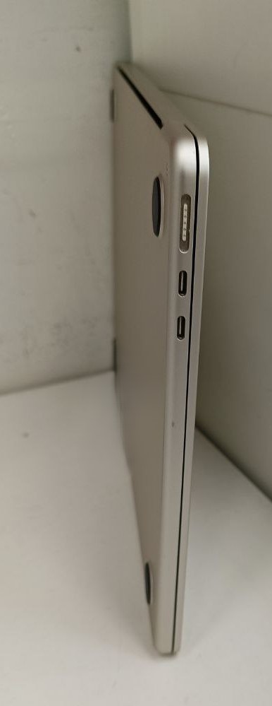 Ноутбук Apple MacBook Air 13" (2024), M3, 8 ГБ ОЗУ, 256 ГБ SSD, Starlight