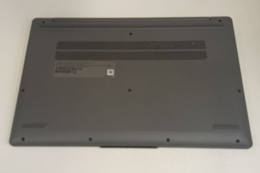 Ноутбук Lenovo IdeaPad Slim 3 15AMN8, 15, 6", серый, AMD Ryzen 5 7520U, 8 ГБ ОЗУ, 512 ГБ SSD