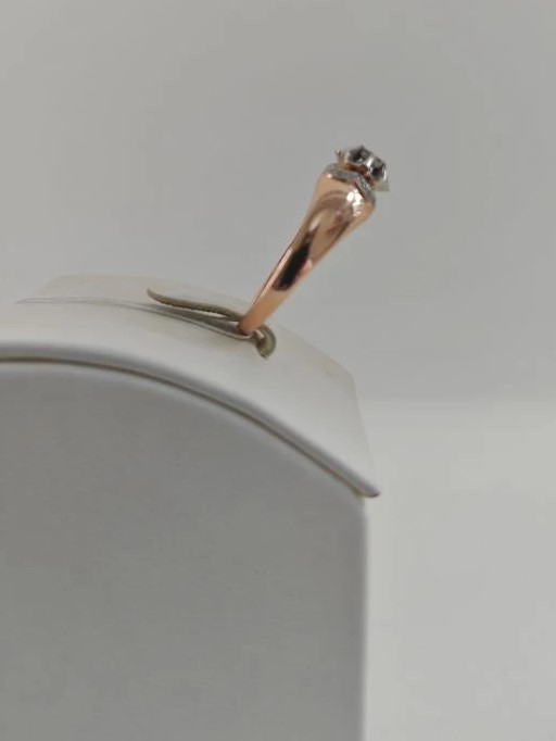 Кольцо золотое 585 пробы с бриллиантами, 2, 75 гр