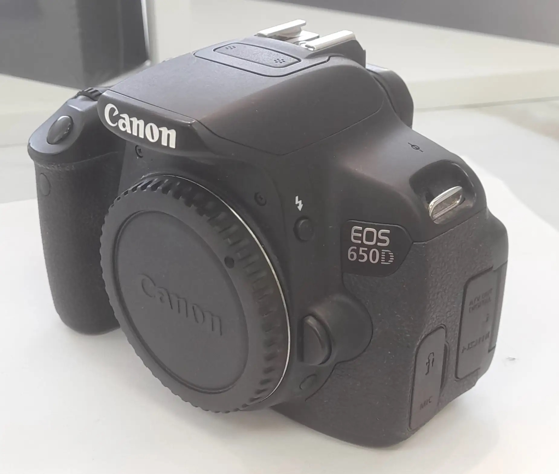 Фотоаппарат Canon EOS 650D с объективом EFS 18-135mm, чёрный-3