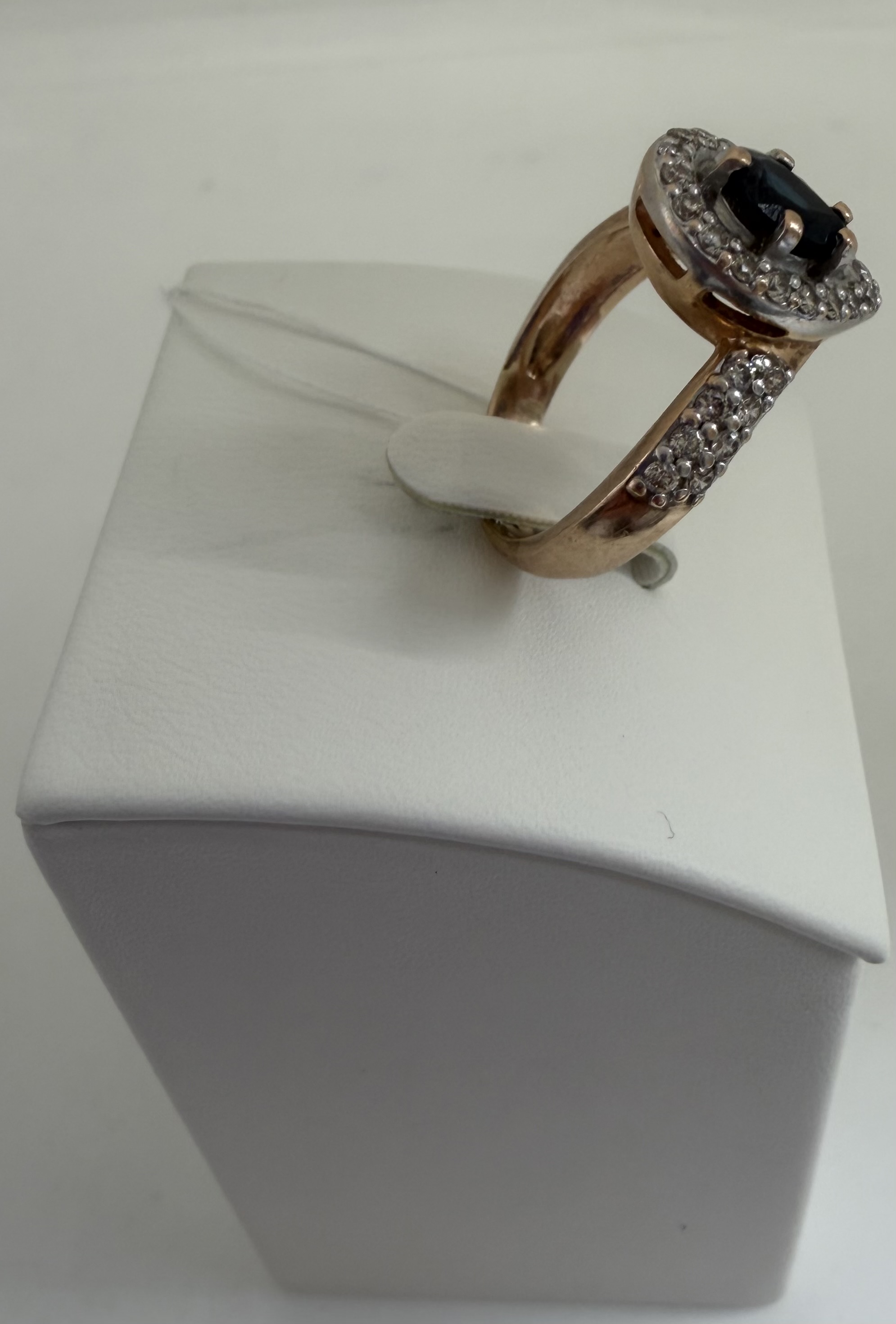 Кольцо с бриллиантами, золото 585 пробы, 4, 98 гр.