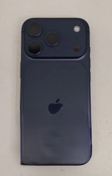 Смартфон Apple iPhone 17 Pro 256GB, Deep Blue