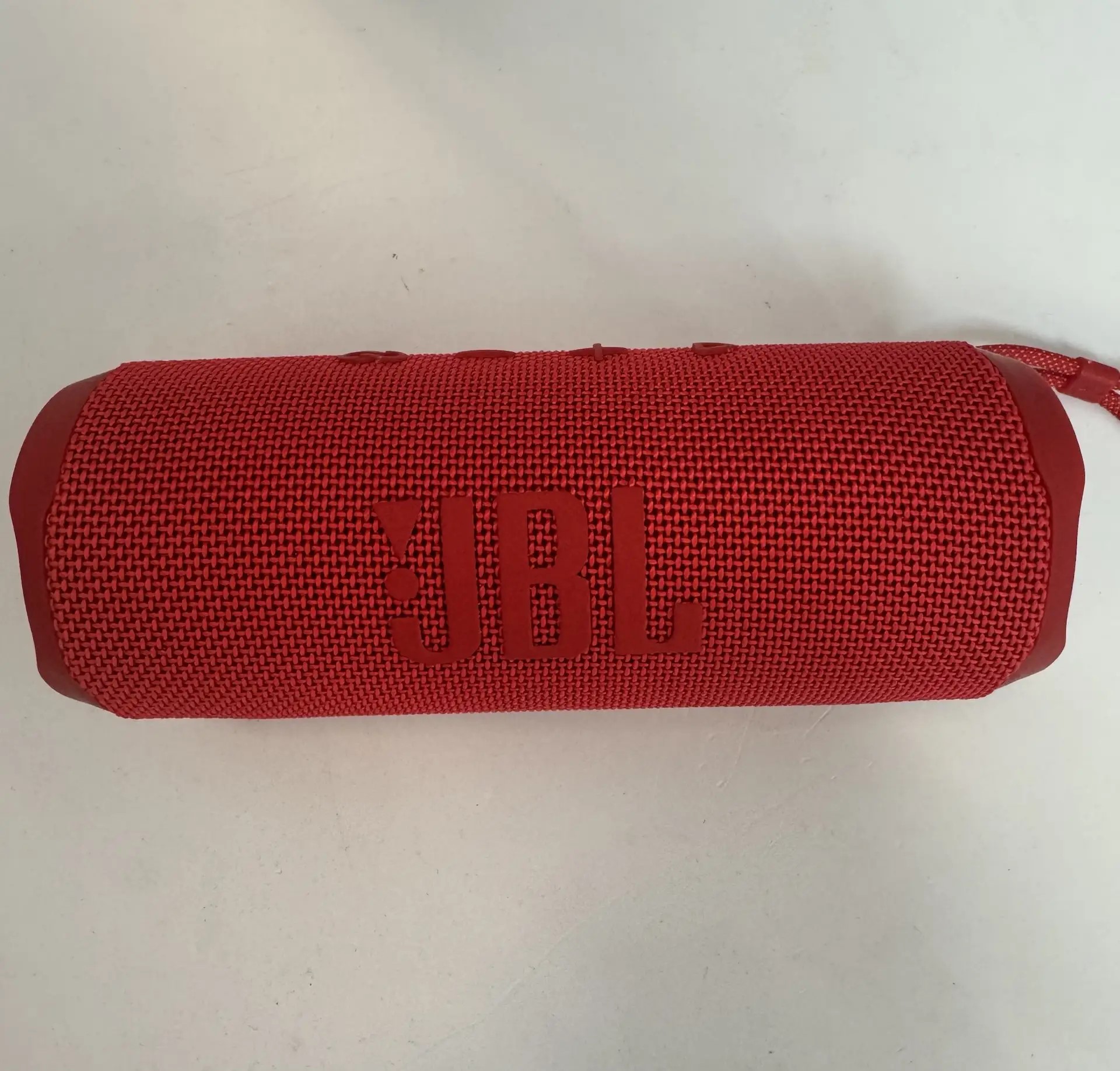 Беспроводная колонка JBL FLIP6, красная-1
