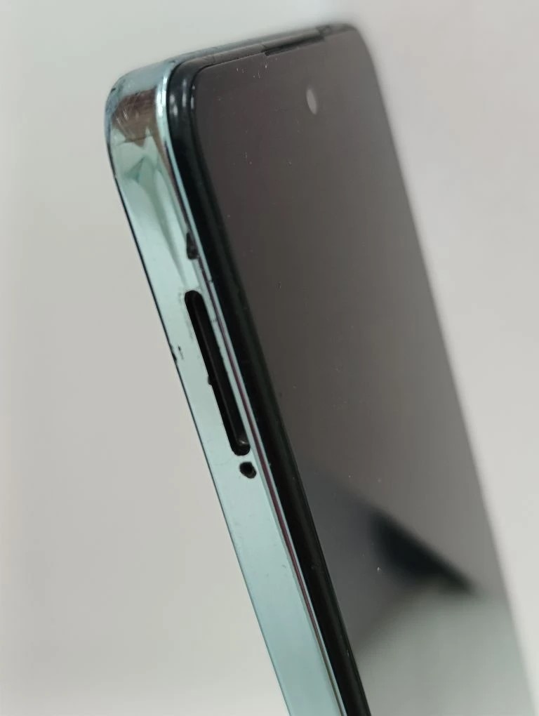 Смартфон Infinix HOT 40 X6836, 8/256 ГБ, зелёный-4