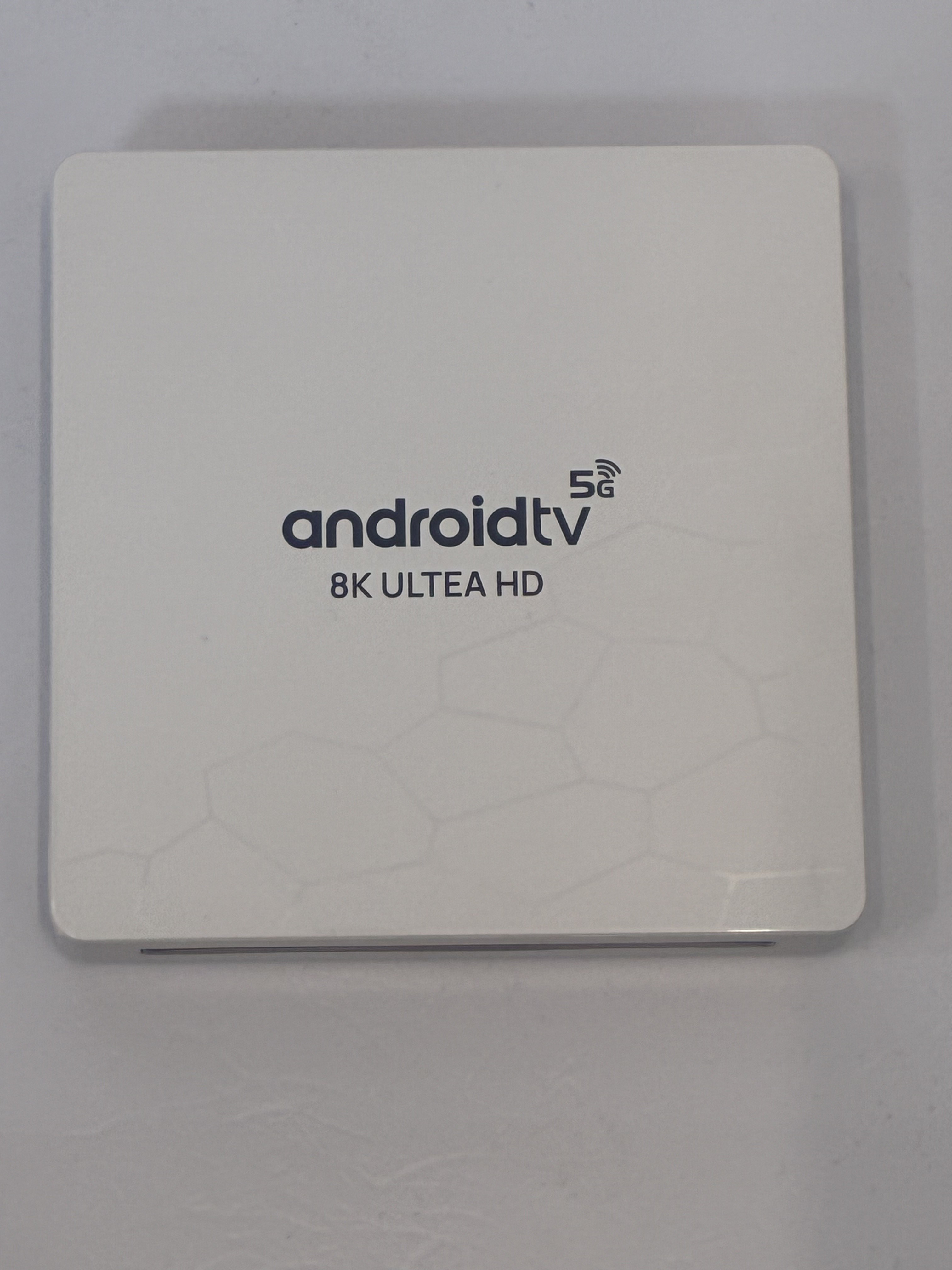 Приставка Android TV BOX 8K Ultra-HD, 8/128 ГБ, белая-1