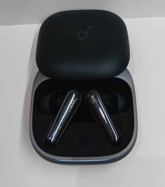 Беспроводные наушники SoundCore Liberty 5 A3957, чёрные-1