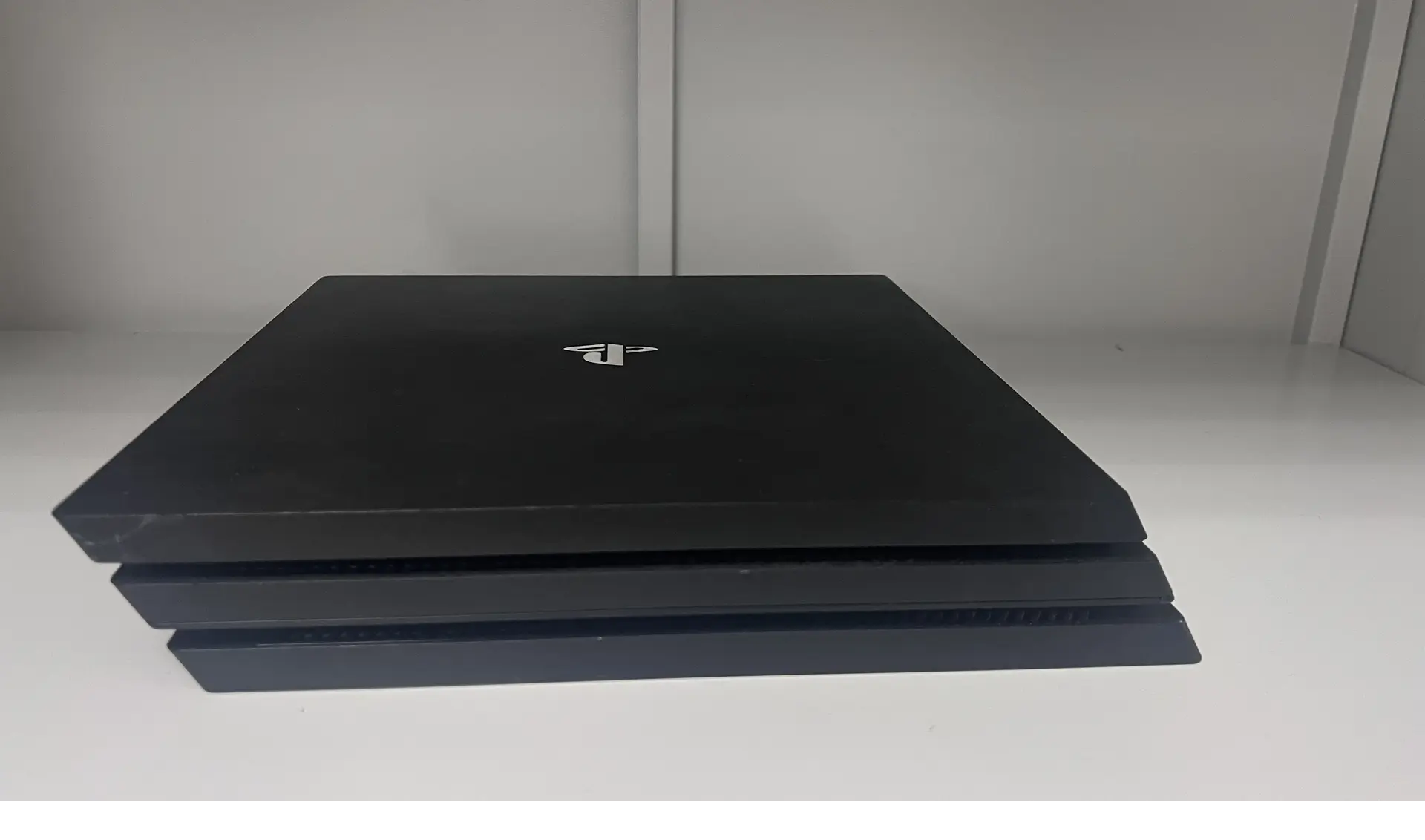 Игровая приставка Sony PlayStation 4 Pro 500 ГБ
