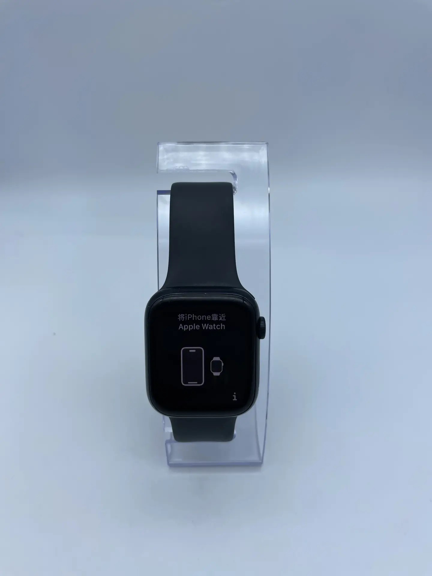 Смарт-часы Apple Watch Series 7 45mm, чёрные-1