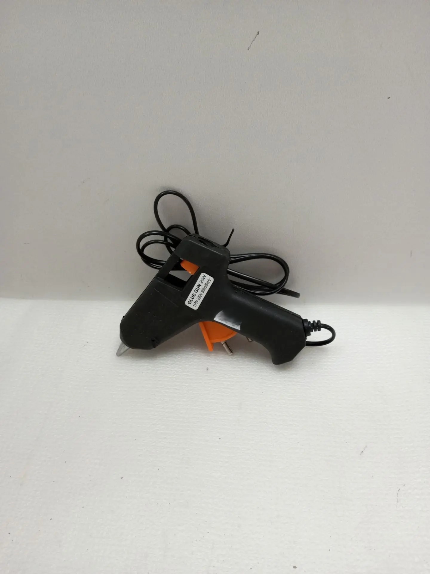 Пистолет клеевой Master Hand 20W