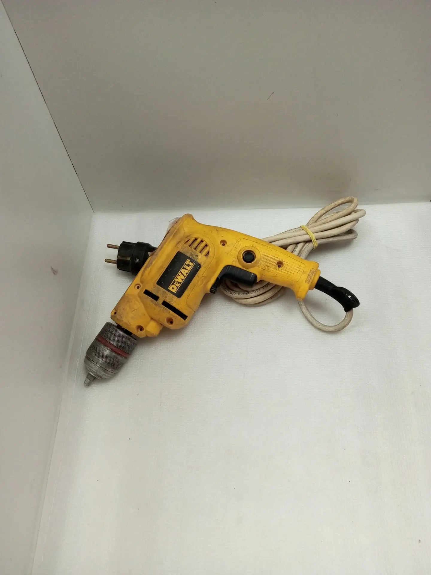 Дрель DeWALT DWD014S