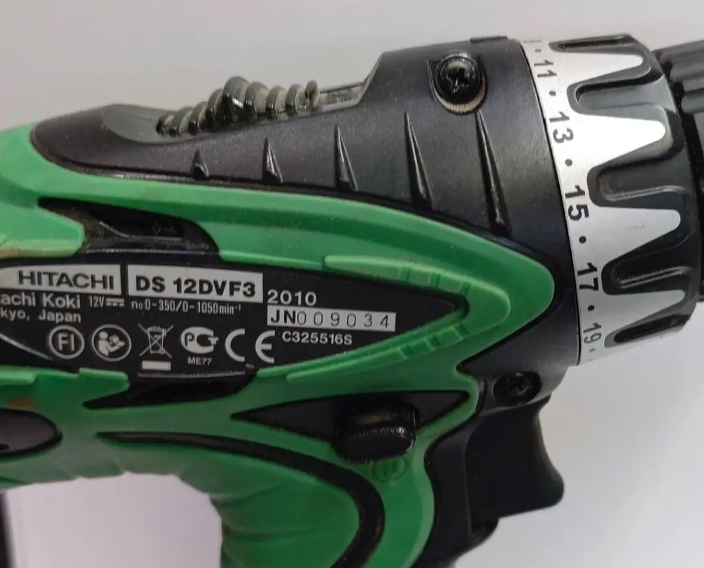 Шуруповёрт HITACHI DS12DVF3-3