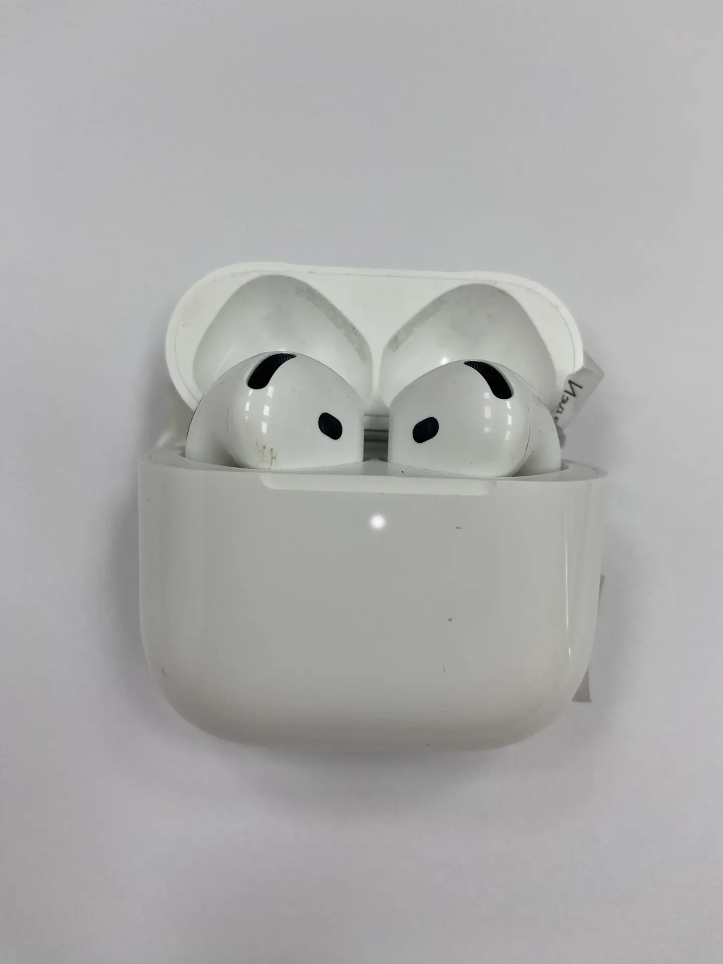 Беспроводные наушники Apple AirPods 4 (ANC), белые-2