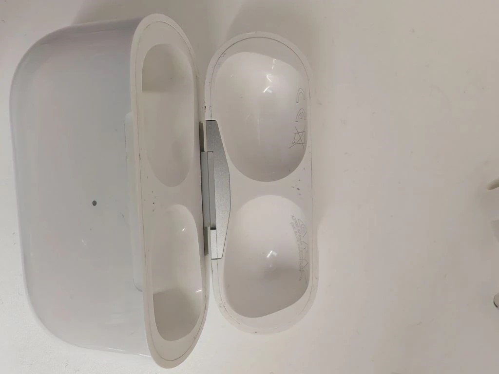Беспроводные наушники Apple AirPods Pro, модель А0698