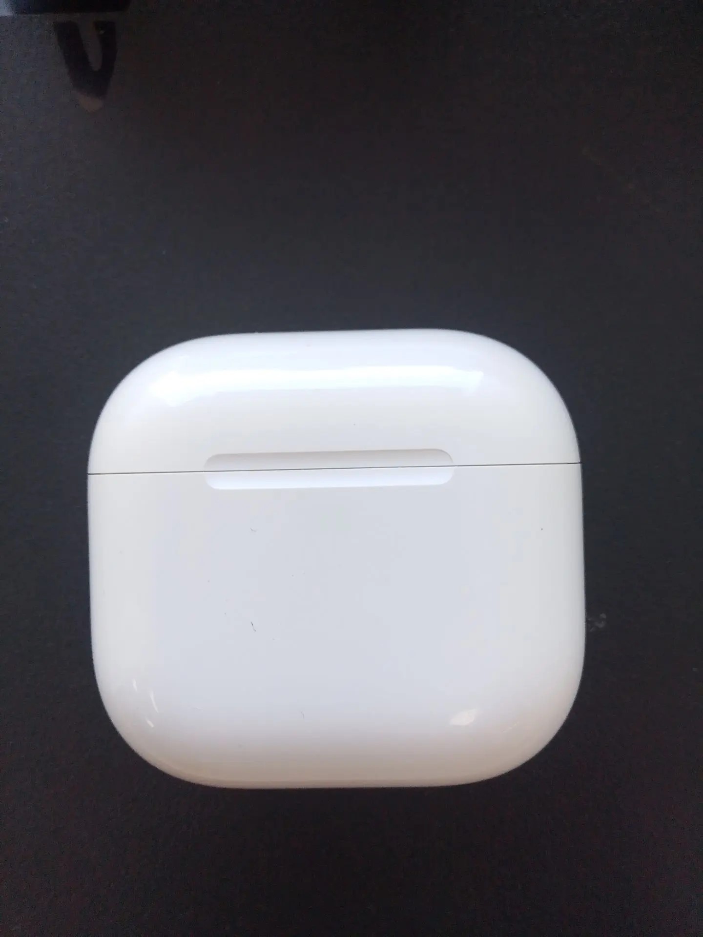 Беспроводные наушники Apple AirPods 4 (ANC), белые-1