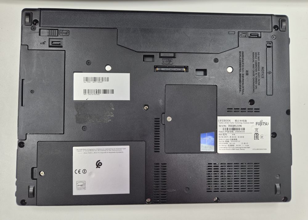 Ноутбук Fujitsu LIFEBOOK E736. серый 8/256Gb