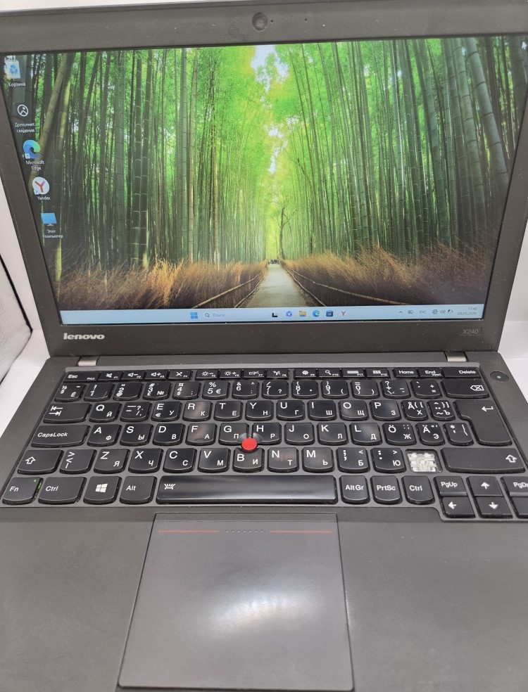 Ноутбук Lenovo с процессором Intel Core-1