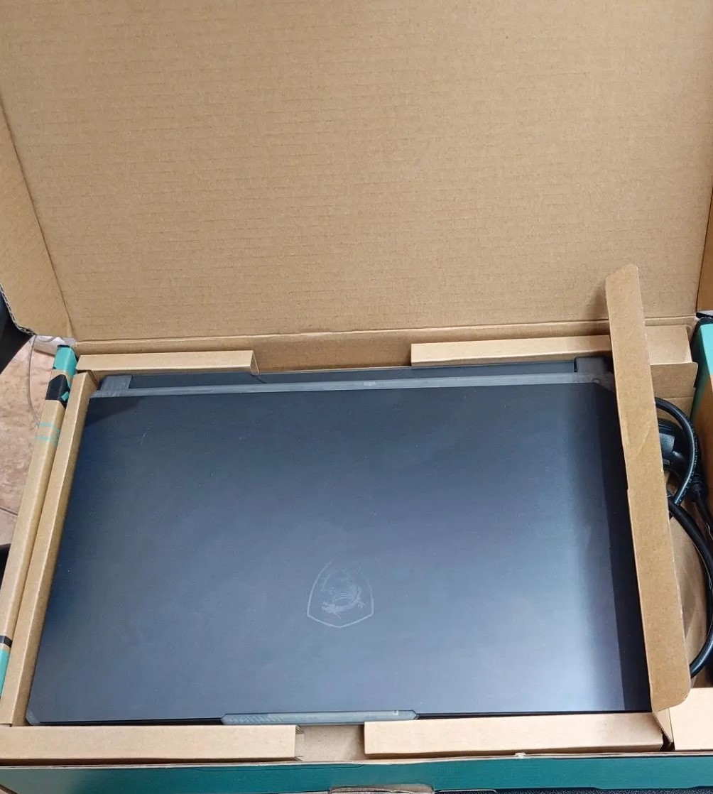Ноутбук MSI CYBIRG 15 A13U, чёрный