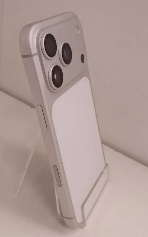 Смартфон Apple iPhone 17 Pro, 256 ГБ, белый