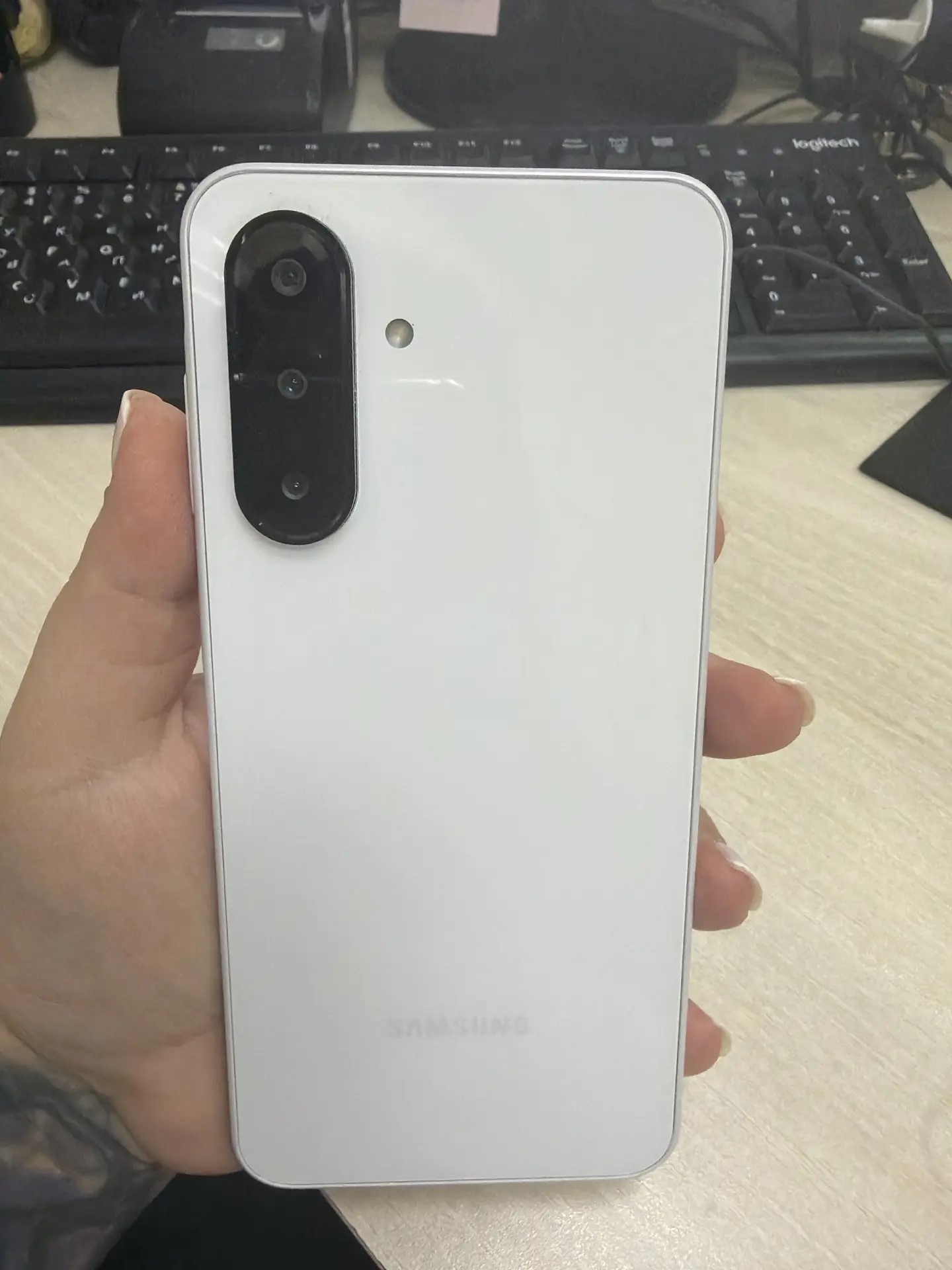 Samsuhg Galaxy A26 