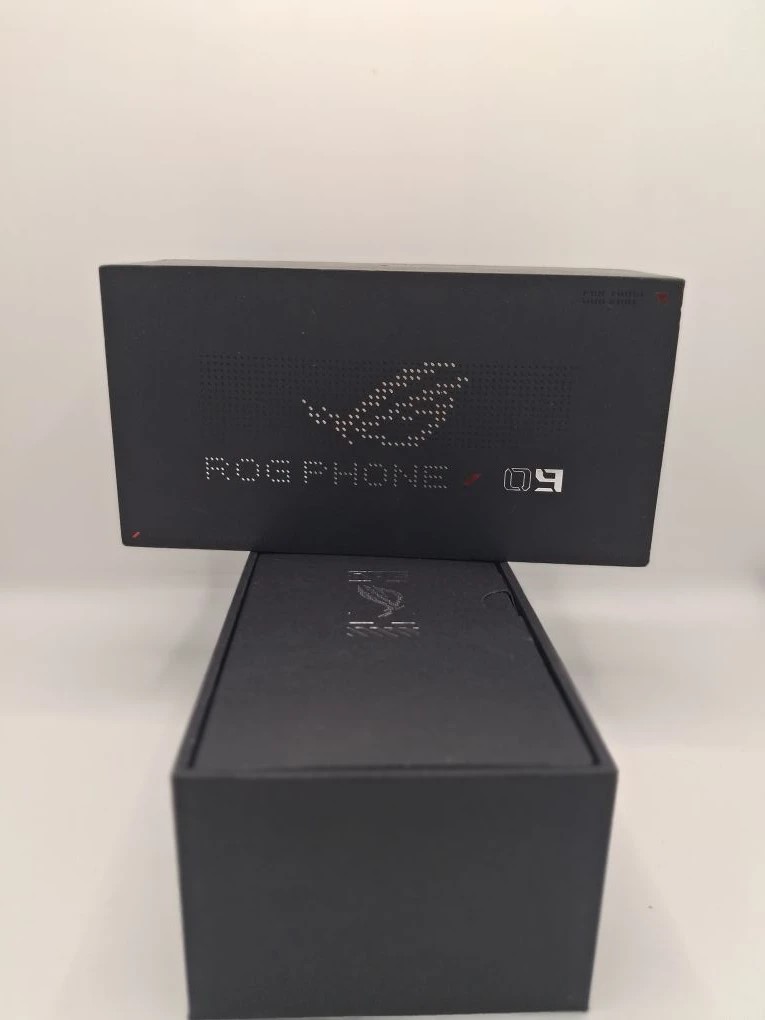 Смартфон ASUS ROG Phone 9