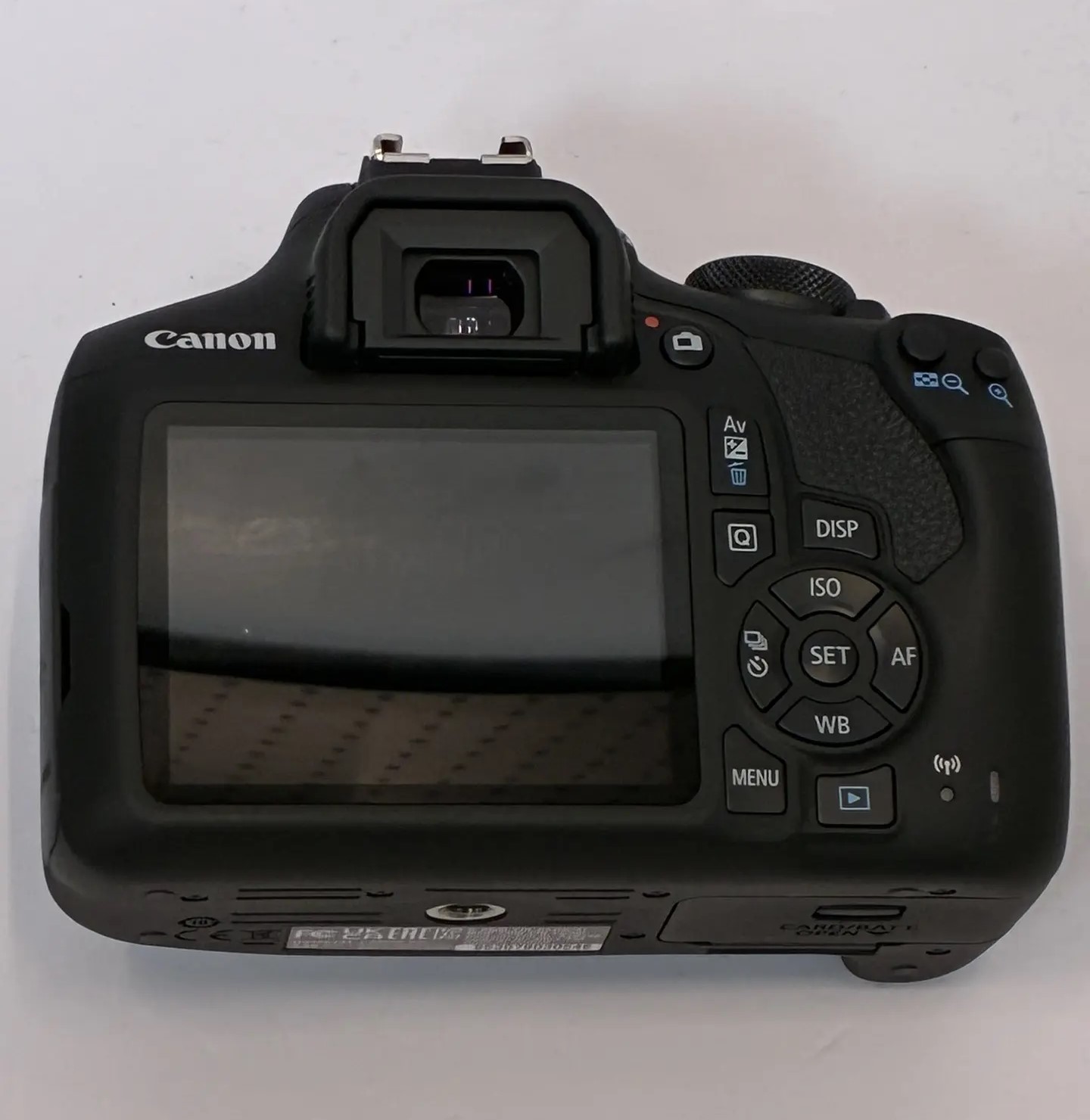 Фотоаппарат Canon EOS-2000D, чёрный