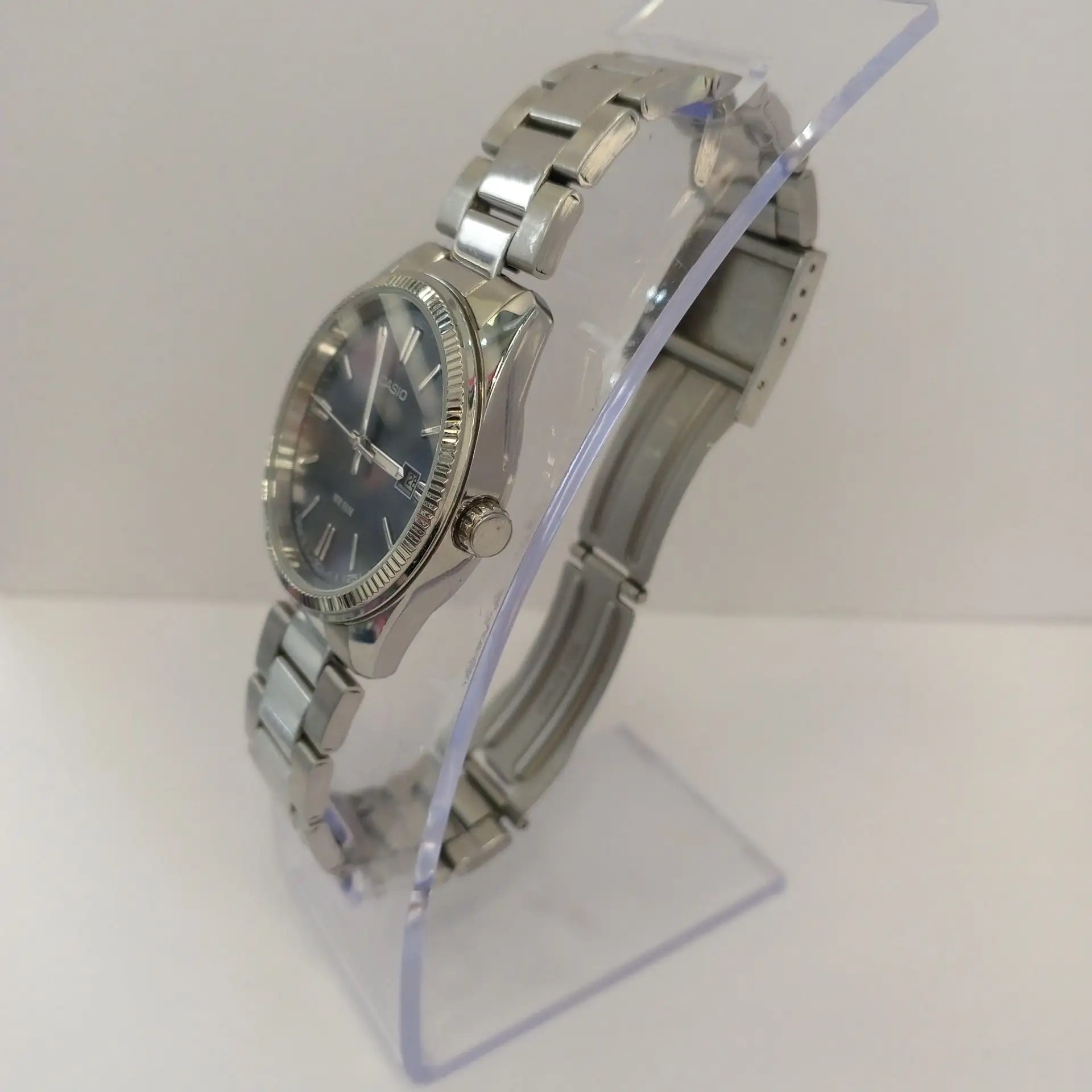 Часы Casio WR50m на металлическом браслете-4