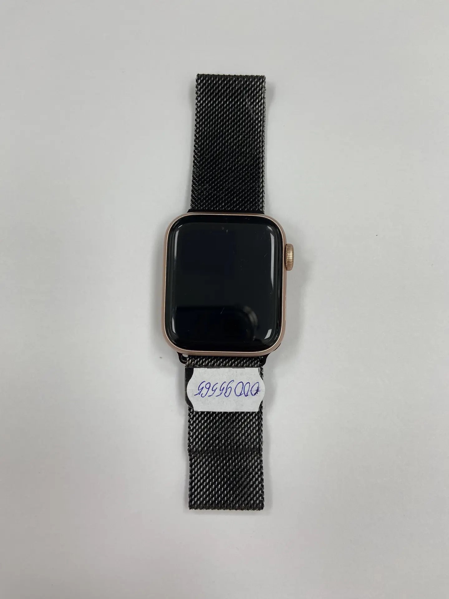Смарт-часы Apple Watch-1