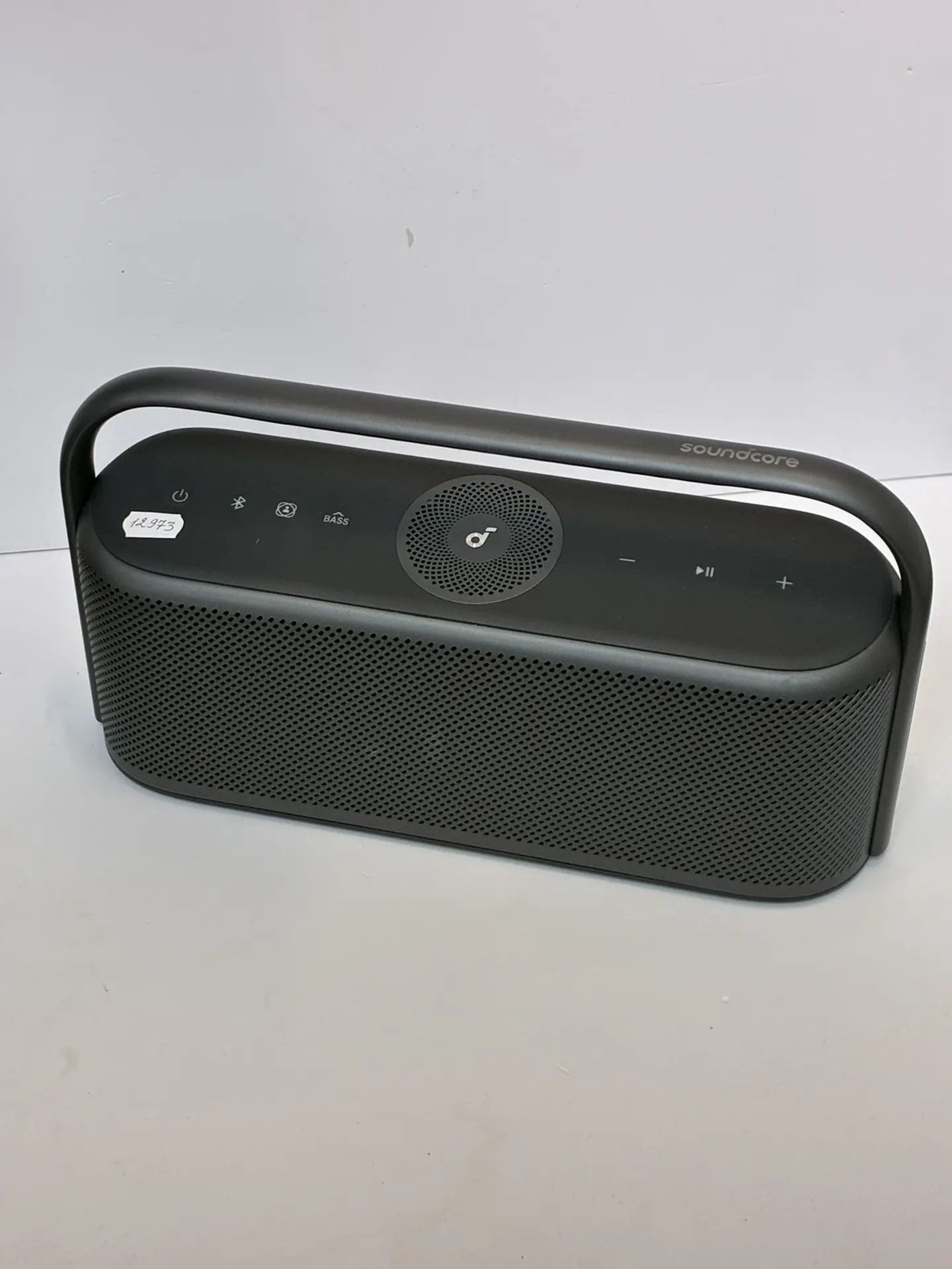 Портативная колонка Soundcore Motion X600-1
