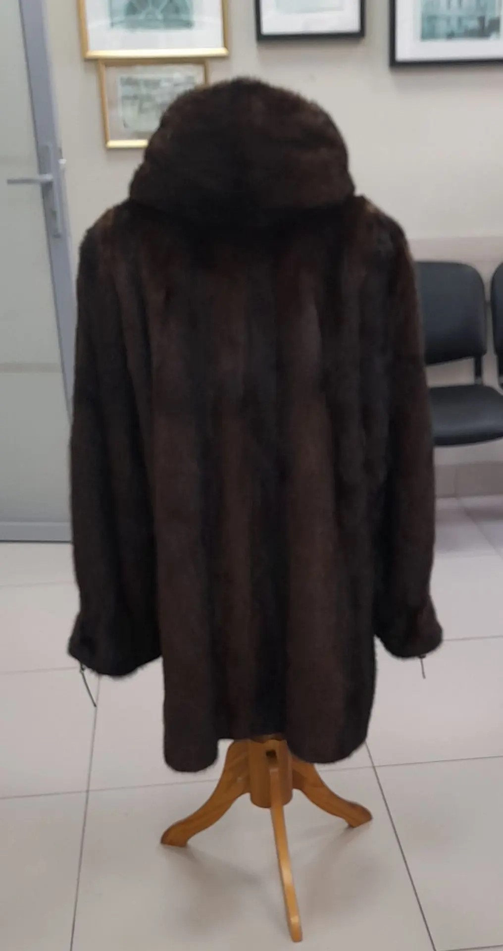 Шуба Saga Furs из норки, коричневая-1