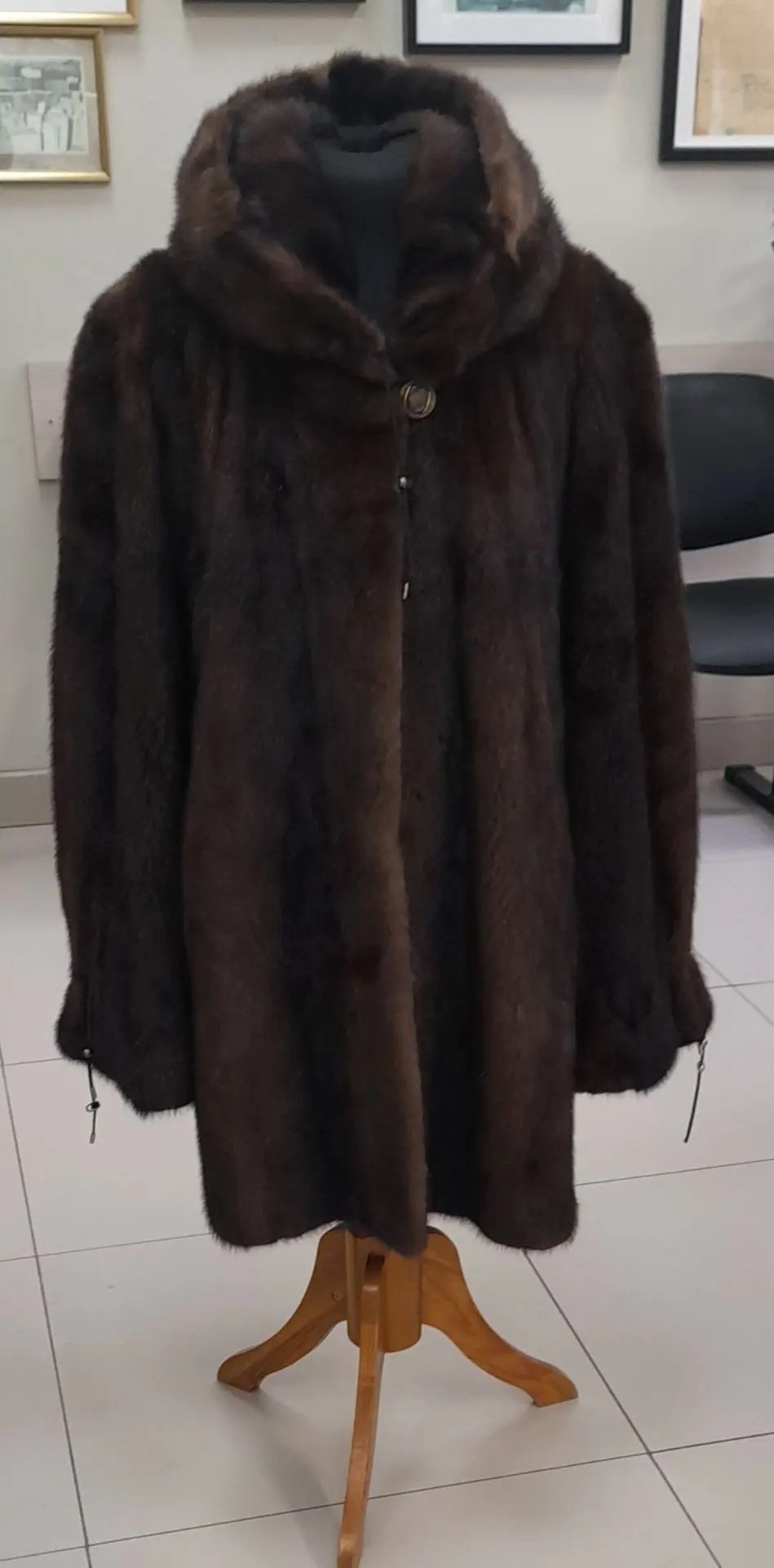 Шуба Saga Furs из норки, коричневая