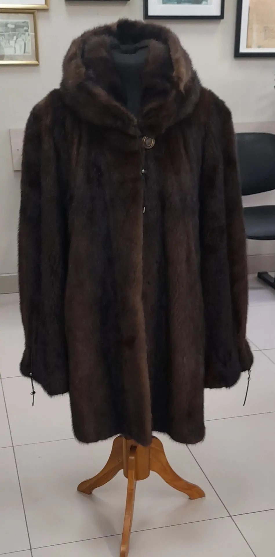 Шуба Saga Furs из норки, коричневая