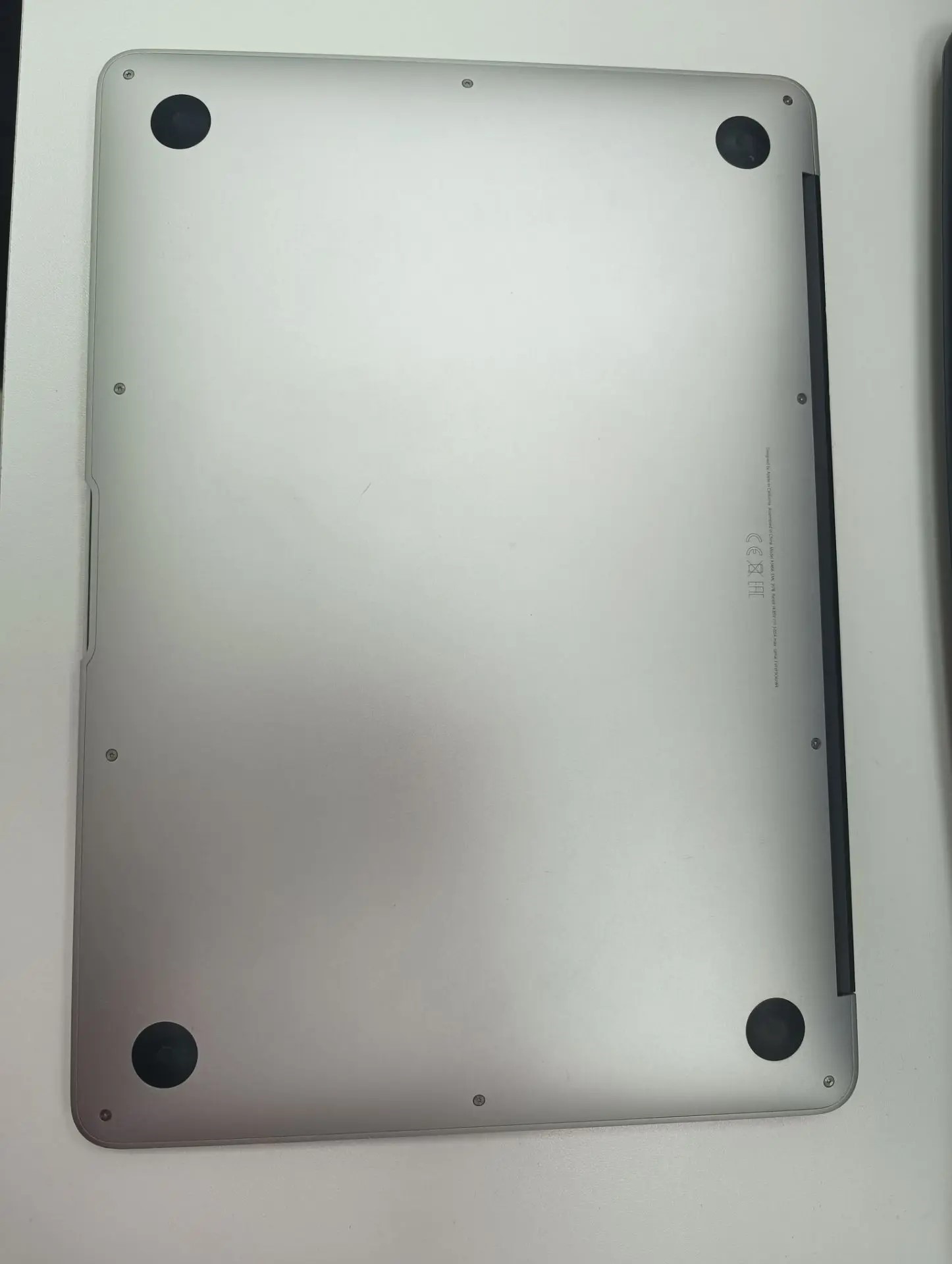 Ноутбук Apple MacBook Air 13" (2017)-1