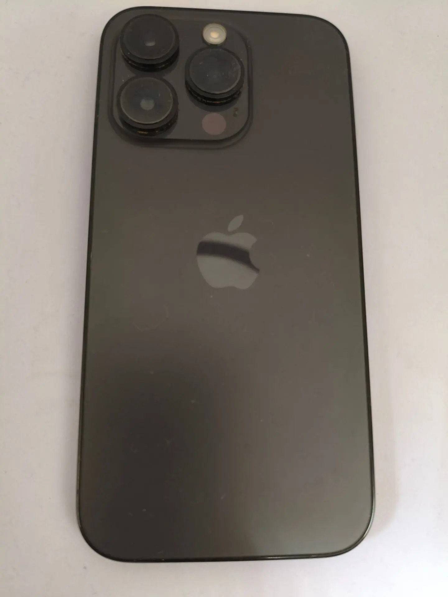 Смартфон Apple iPhone 14 Pro 256 ГБ, чёрный