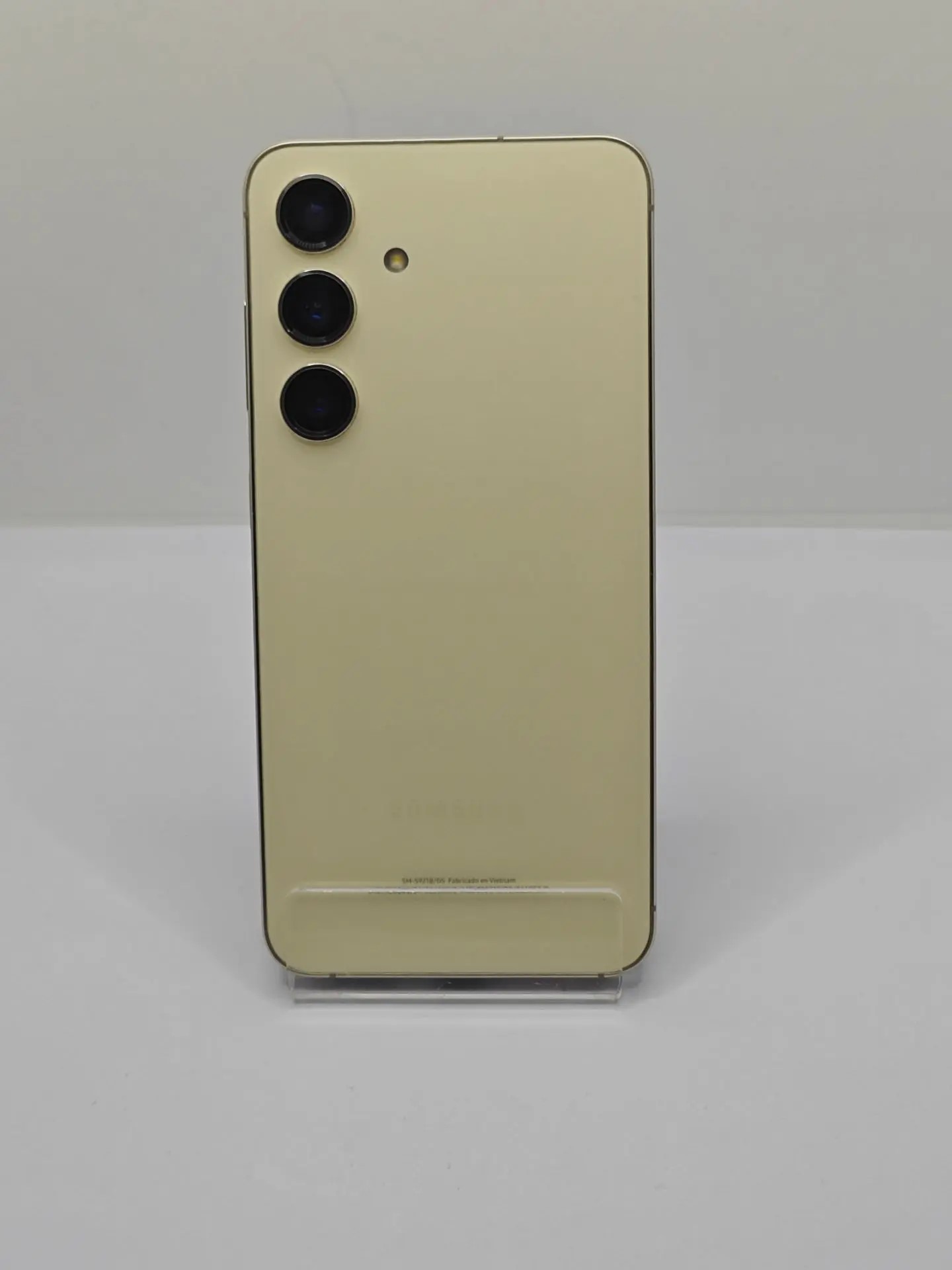 Смартфон Samsung Galaxy S24-4